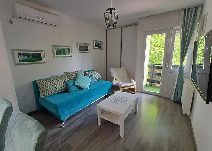 Emerald Luxury Apartments