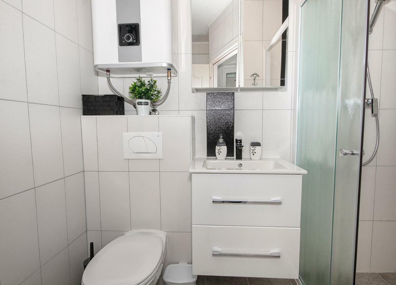Emerald Luxury Apartment *